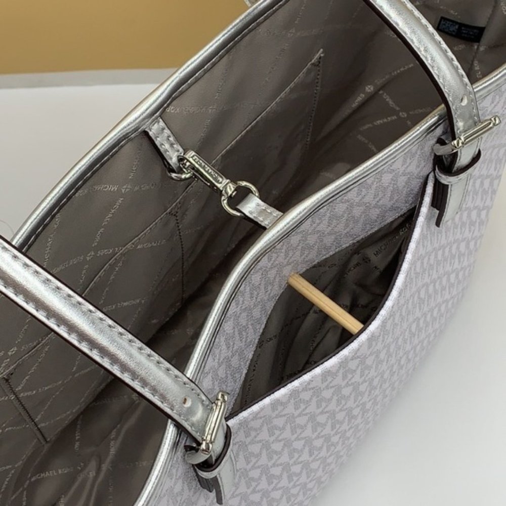 Michael Kors Signature Jet Set Girls Medium Carryall Tote Bright White Multi - Picture 9 of 16
